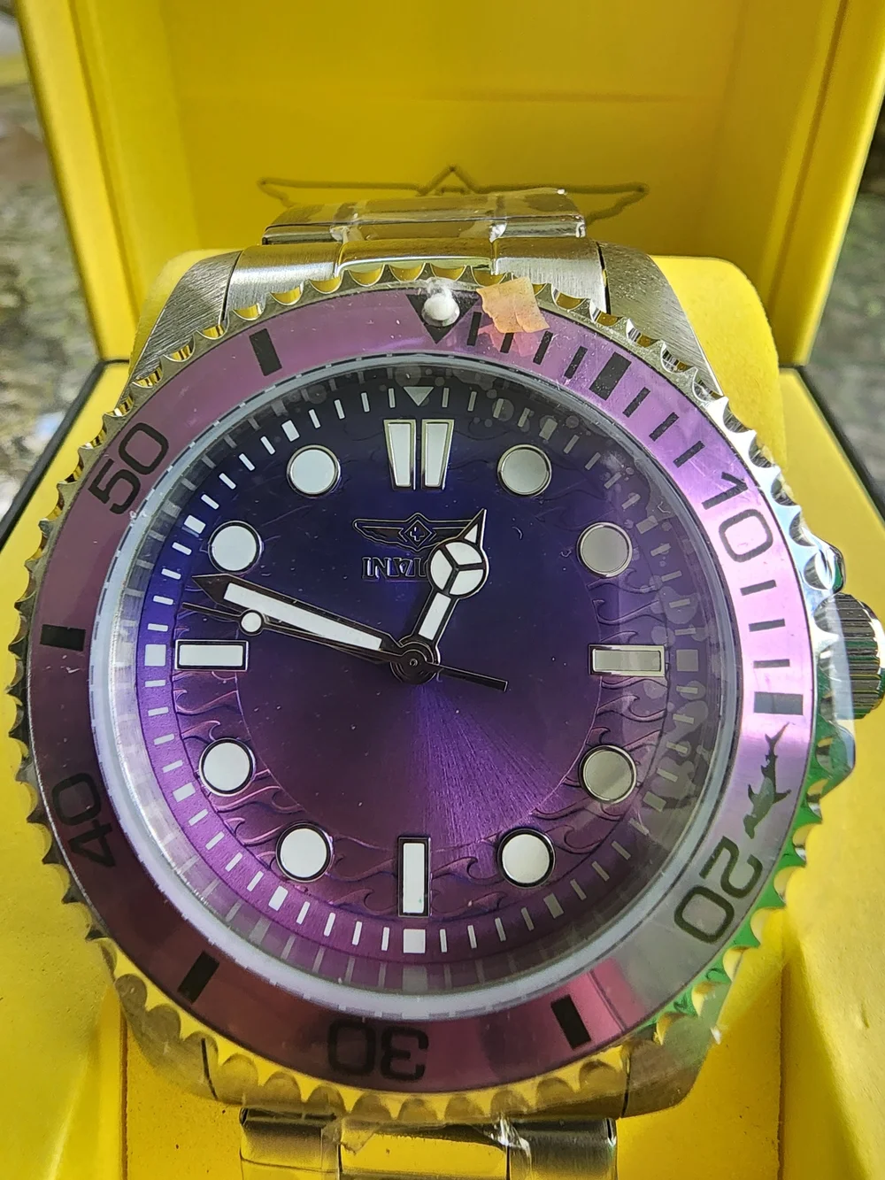 Invicta Men’s Pro Diver 43 Mm  Purple Dial Stainless Steel Dive Watch